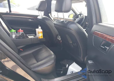 2007 Mercedes-Benz S 550 from USA, damaged, VIN WDDNG71X27A072365